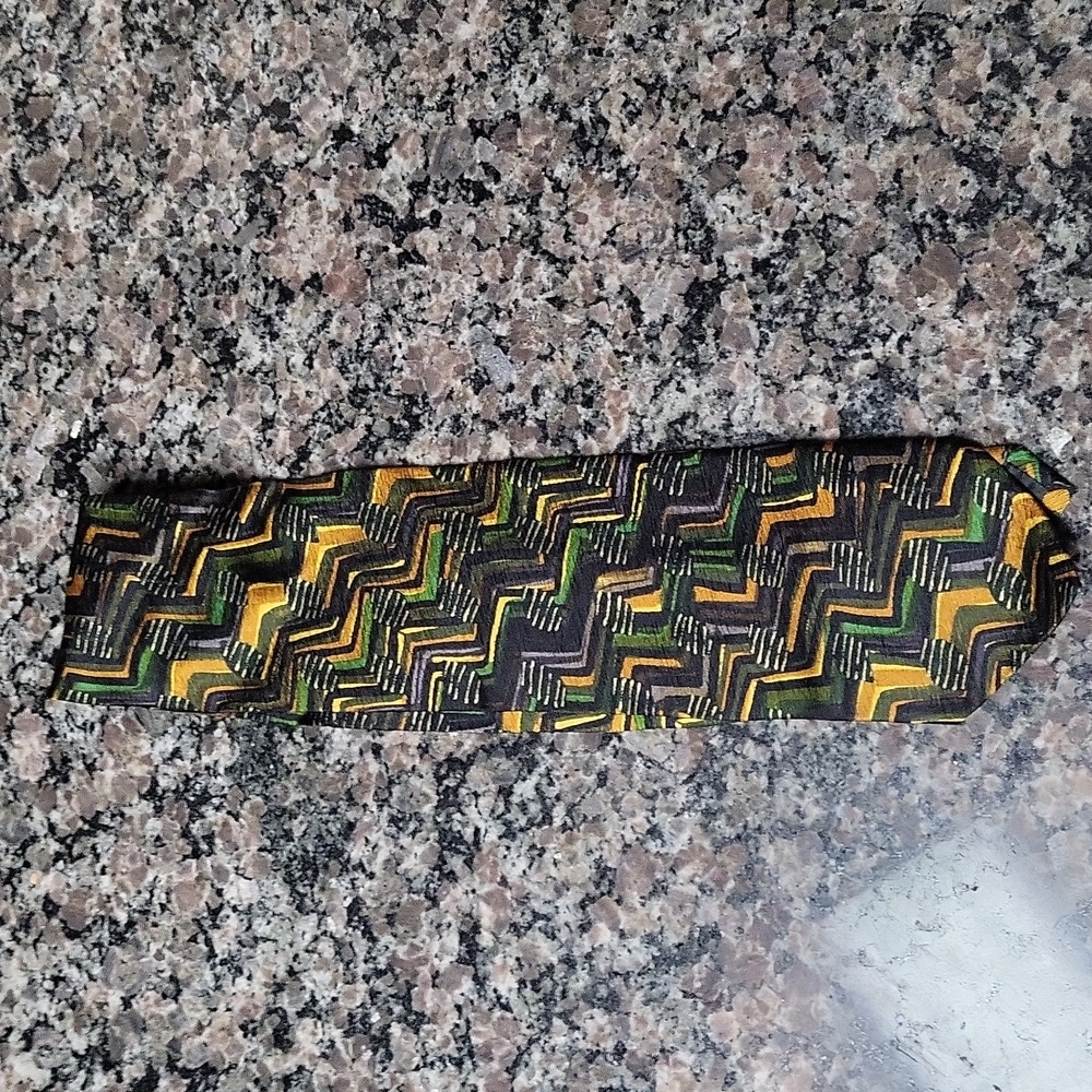 PRATO Studio  vintage tie pattern 100% silk